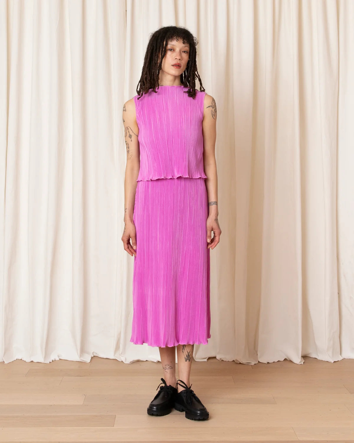 HIGH NECK PLEATED TANK