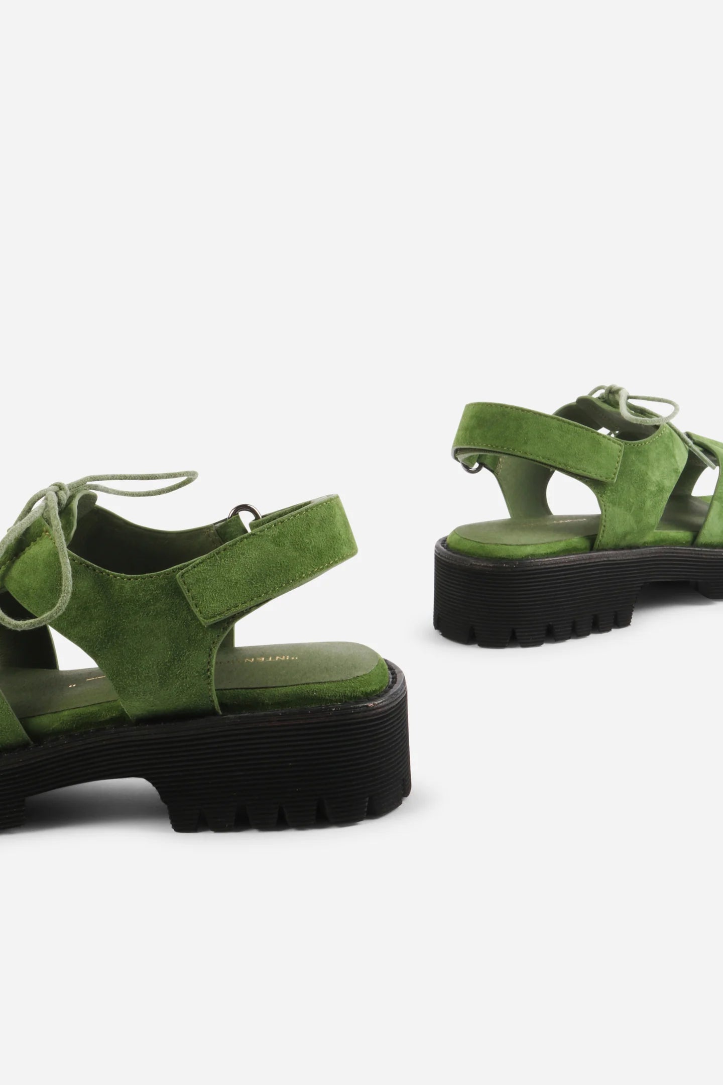 HAMPTON FLAT SANDAL