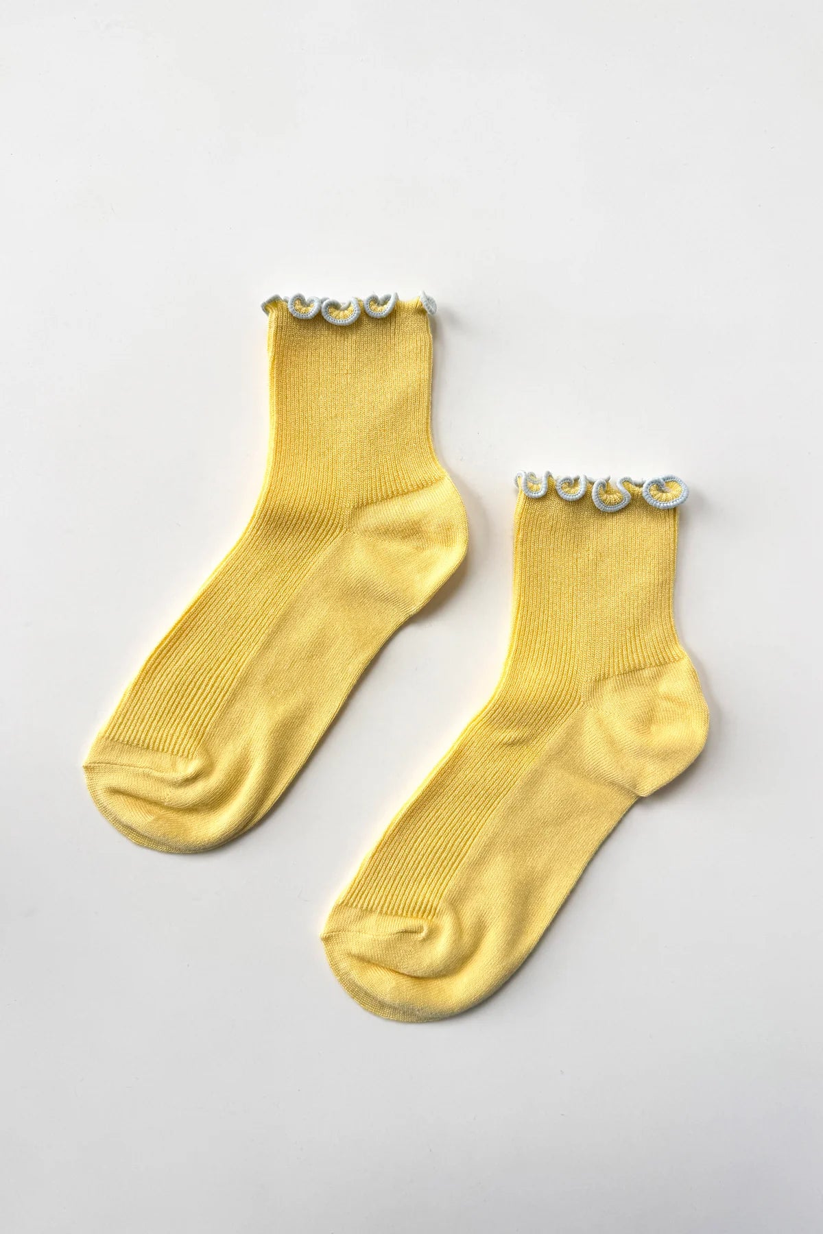 The Petite Ruffled Modal Socks