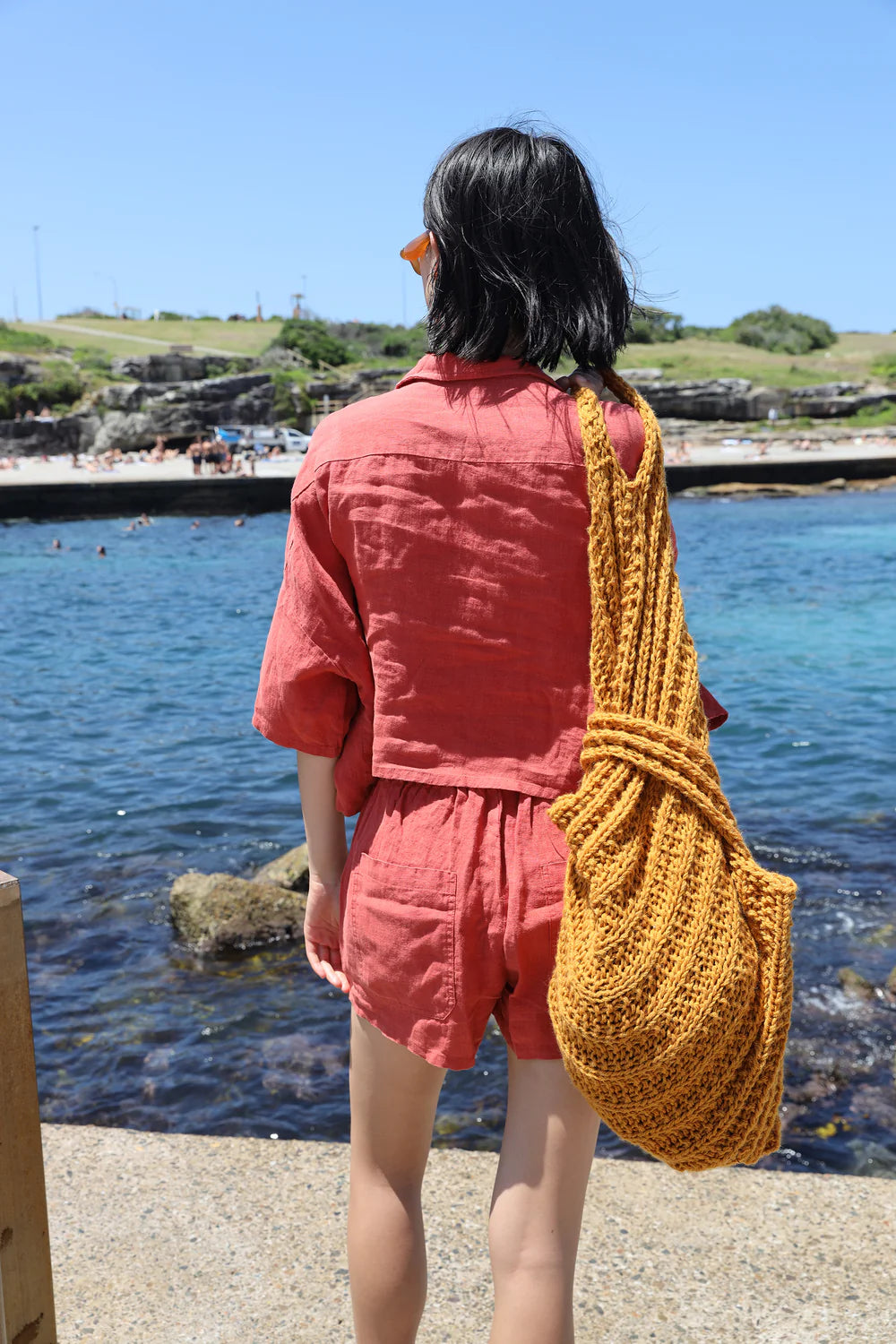 BASIC LINEN SHORTS